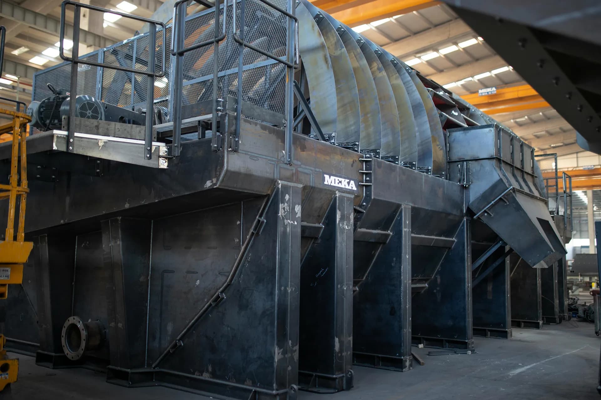 Industrial decanter centrifuge with conventional braking system dissipating heat